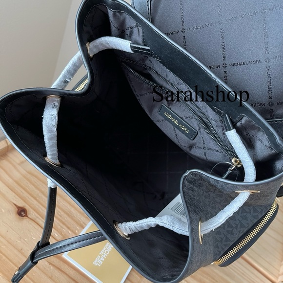 🌼Michael Kors Backpack Set - Picture 8 of 16